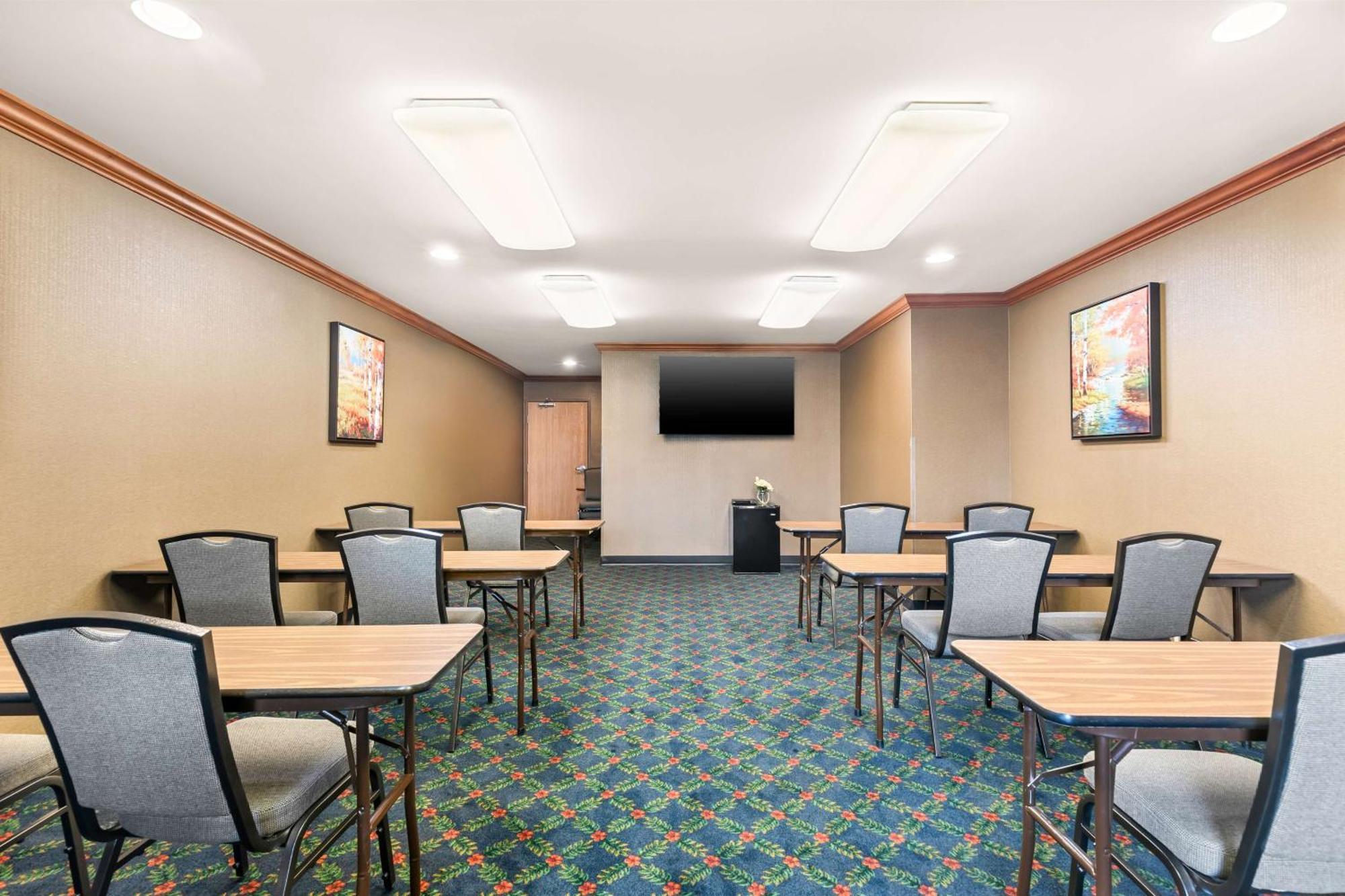 Best Western Legacy Inn & Suites Beloit/South Beloit Экстерьер фото